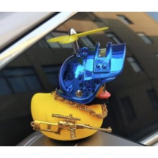 Игрушка на панель авто "Уточка в шлеме и очках" синий шлем