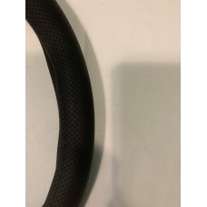 Оплетка руля "ALTEZZA" КОЖАНАЯ 330К-2 (L) черная перфорированная гладкая, 39-41см