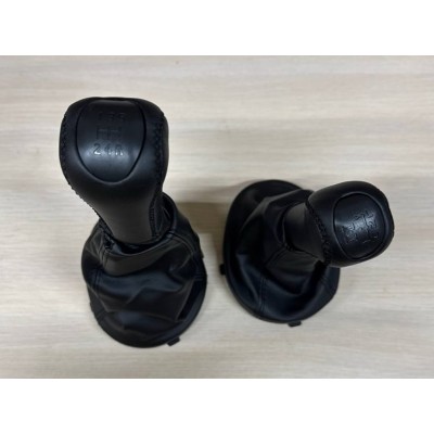 Ручка КПП НИВА ШЕВРОЛЕ черная с черным чехлом (кожзам) (компл.2шт)