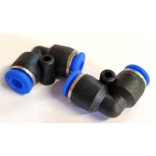 Соединитель (фитинг) пластик угловой 10 мм.8888934