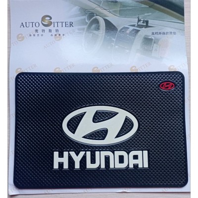 Коврик противоскользящий на панель HYUNDAI (19.7см*13,3см) N250