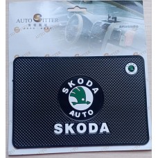 Коврик противоскользящий на панель SKODA (19.7см*13,3см) N257